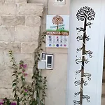 House Bed & Breakfast